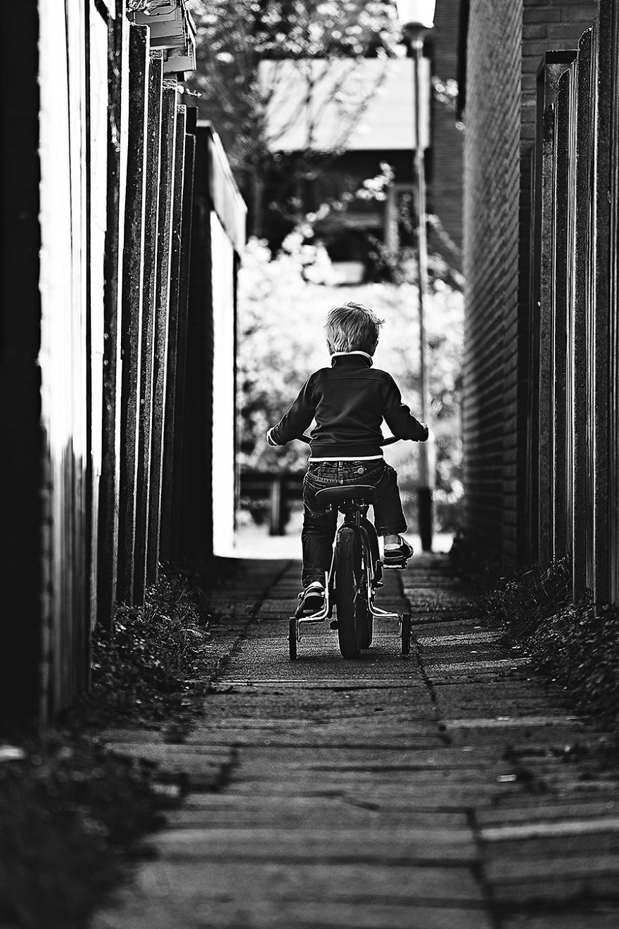 This One's For All The Smartphone-Parents This One's For All The Smartphone-Parents