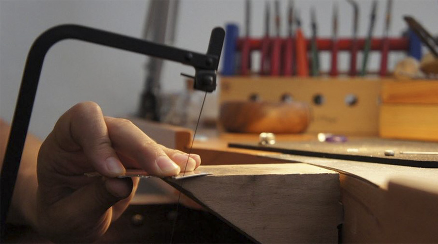 two-artist-moms-are-turning-the-childrens-art-to-unique-silver-jewelries (10)