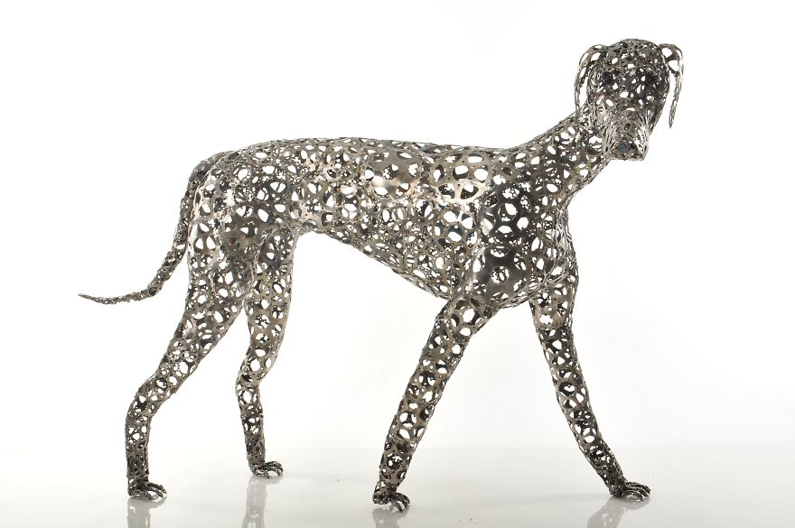 Unchained: I Create Dog Sculptures From Recycled Bicycle Chains Unchained: I Create Dog Sculptures From Recycled Bicycle Chains