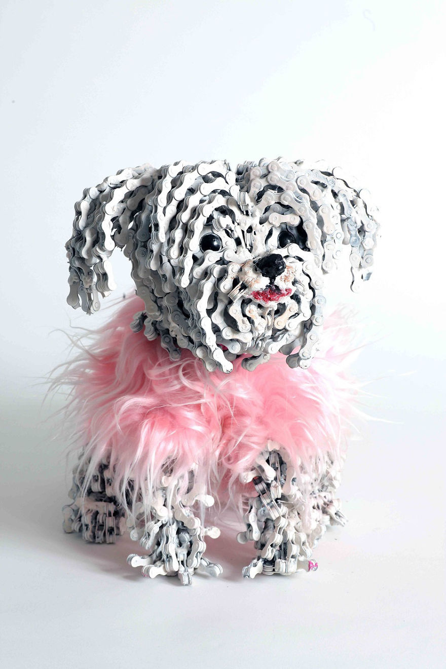 Unchained: I Create Dog Sculptures From Recycled Bicycle Chains Unchained: I Create Dog Sculptures From Recycled Bicycle Chains