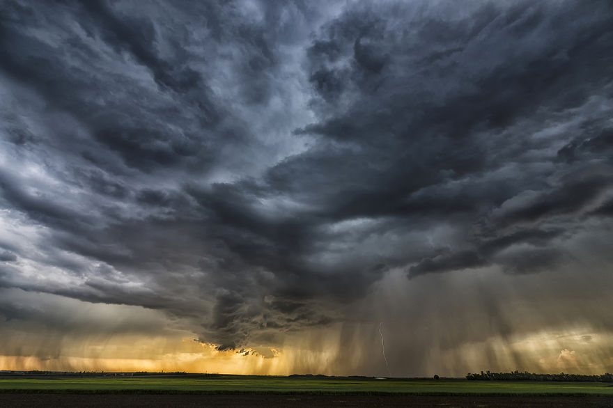 I Risk My Life To Be A Stormhunter