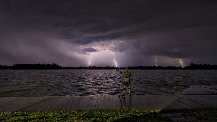 I Risk My Life To Be A Stormhunter