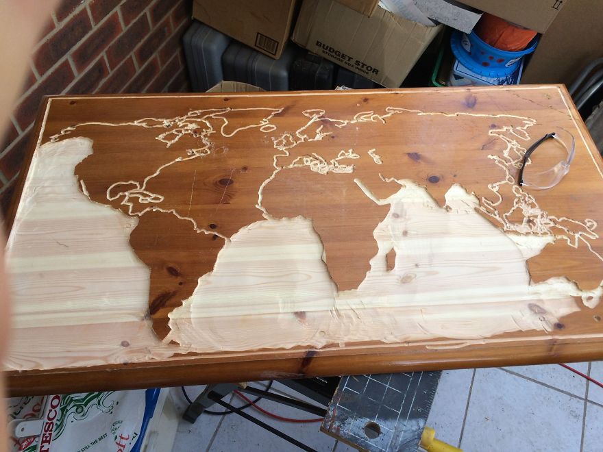 I Turned My Old Coffee Table In A Glow-In-The-Dark Epoxy Map Of The World I Turned My Old Coffee Table In A Glow-In-The-Dark Epoxy Map Of The World