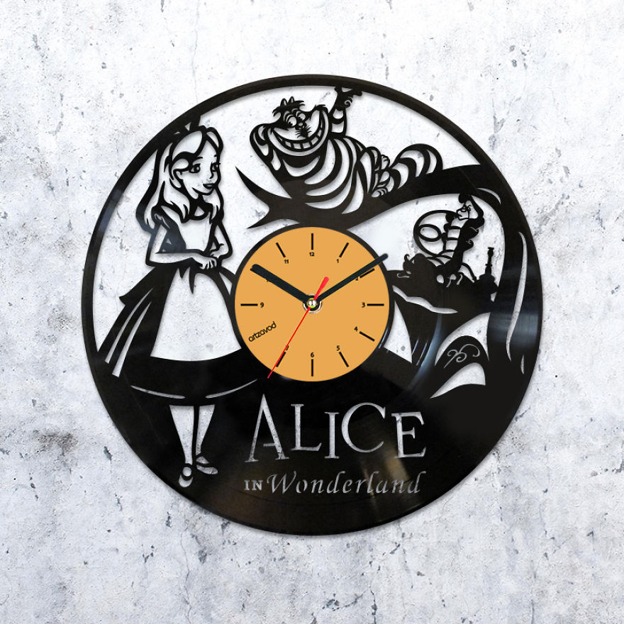 I Made Disney Inspired Clocks From Old Vinyl Records I Made Disney Inspired Clocks From Old Vinyl Records