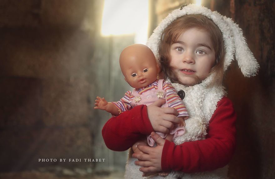 Palestinian Photographer Captured The Colors Of Children's Eyes In Gaza Palestinian Photographer Captured The Colors Of Children's Eyes In Gaza