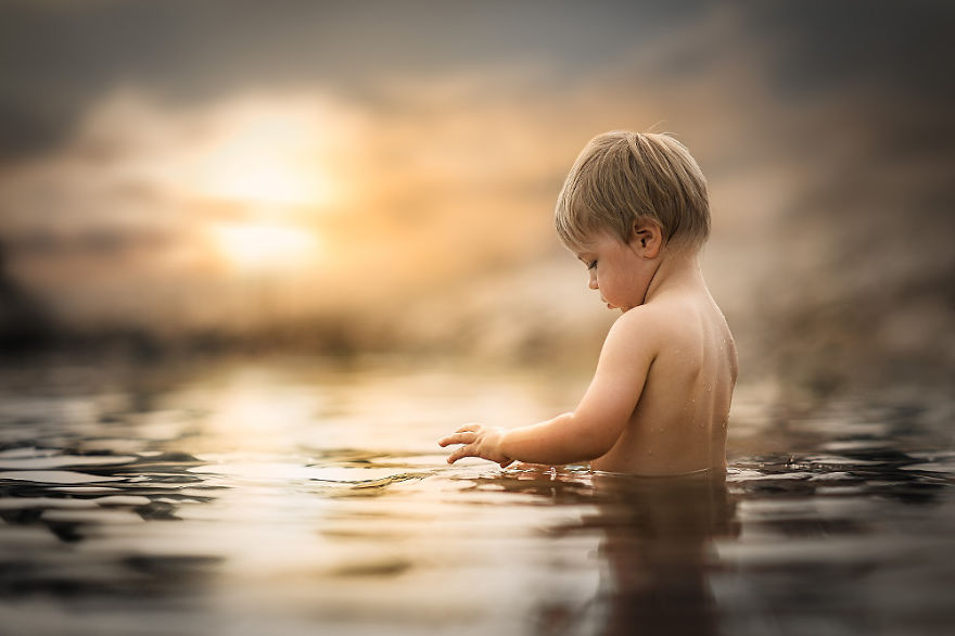 Polish Photographer And Mother Captures Magical Moments Of Her Childrens' Days