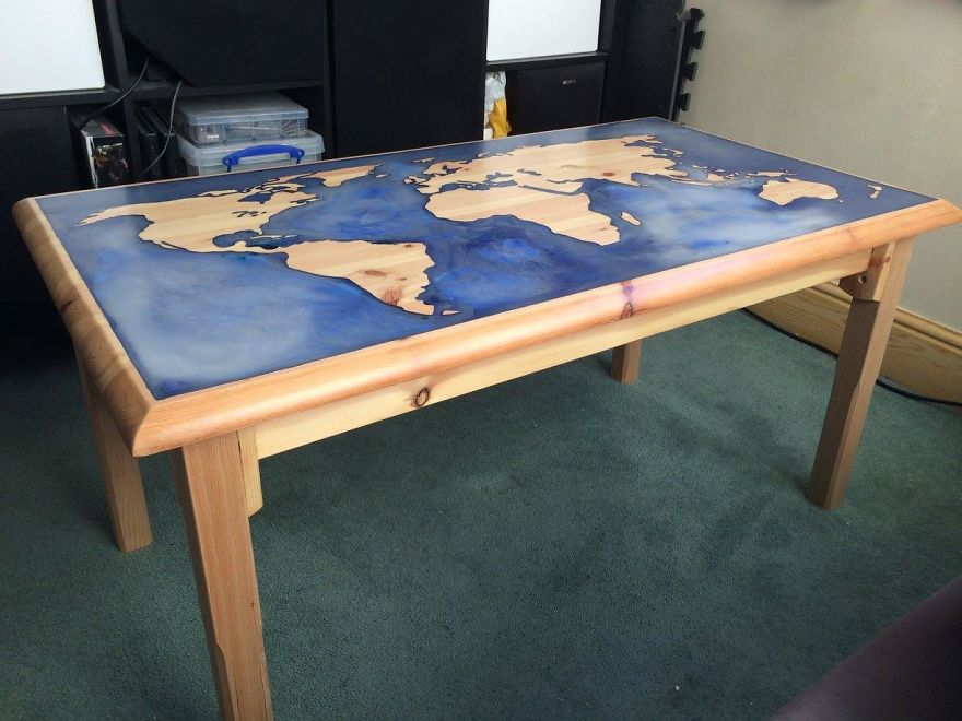 I Turned My Old Coffee Table In A Glow-In-The-Dark Epoxy Map Of The World I Turned My Old Coffee Table In A Glow-In-The-Dark Epoxy Map Of The World