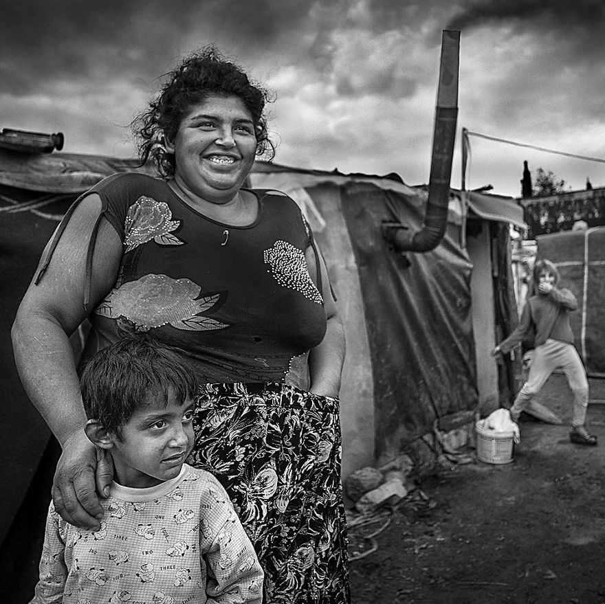 I Photograph The Constantly Changing Street Life Of Istanbul