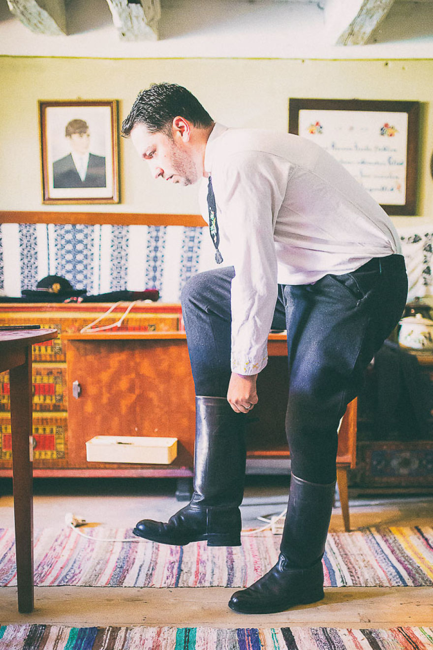 Amazing Pictures From A Romanian Traditional Wedding