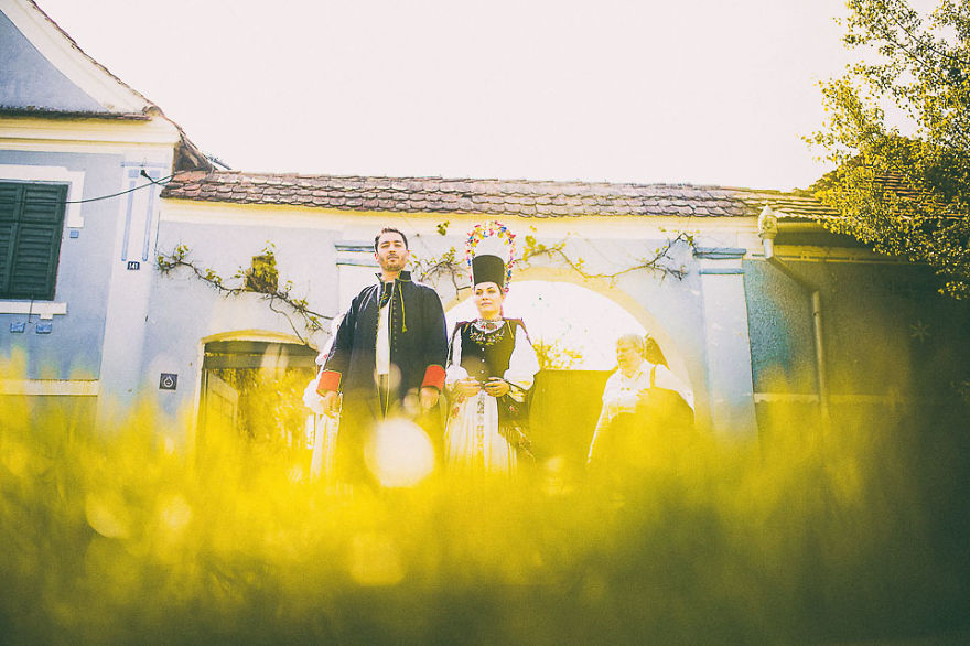Amazing Pictures From A Romanian Traditional Wedding