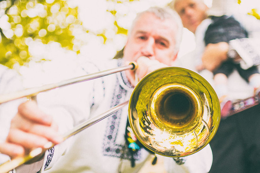 Amazing Pictures From A Romanian Traditional Wedding
