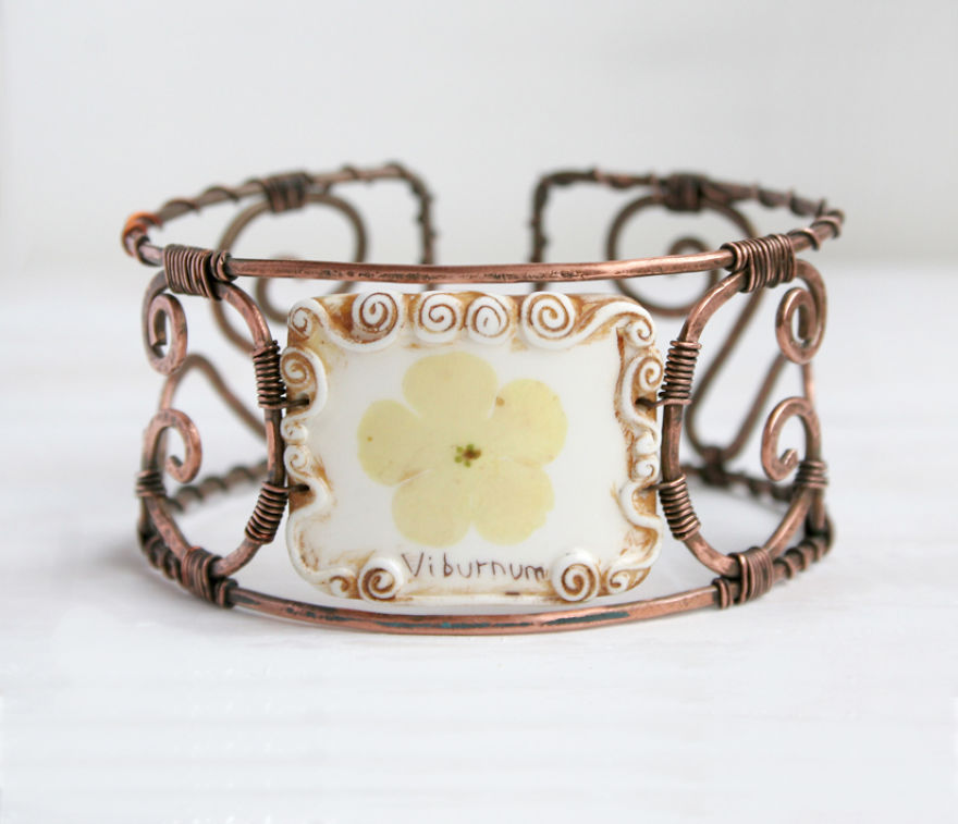 I Create Nature And Nostalgia Inspired Jewelry With Real Pressed Flowers I Create Nature And Nostalgia Inspired Jewelry With Real Pressed Flowers