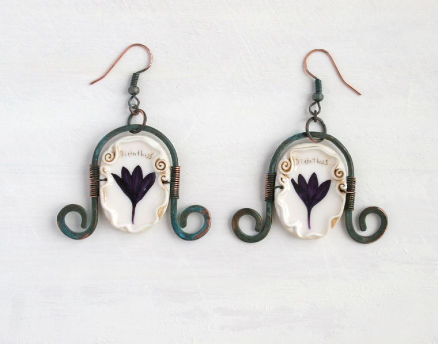 I Create Nature And Nostalgia Inspired Jewelry With Real Pressed Flowers I Create Nature And Nostalgia Inspired Jewelry With Real Pressed Flowers