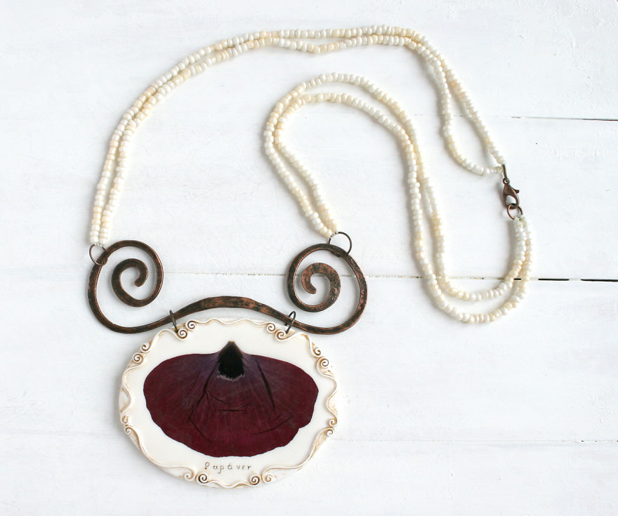 I Create Nature And Nostalgia Inspired Jewelry With Real Pressed Flowers I Create Nature And Nostalgia Inspired Jewelry With Real Pressed Flowers