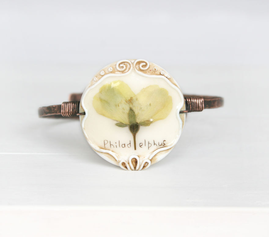 I Create Nature And Nostalgia Inspired Jewelry With Real Pressed Flowers I Create Nature And Nostalgia Inspired Jewelry With Real Pressed Flowers