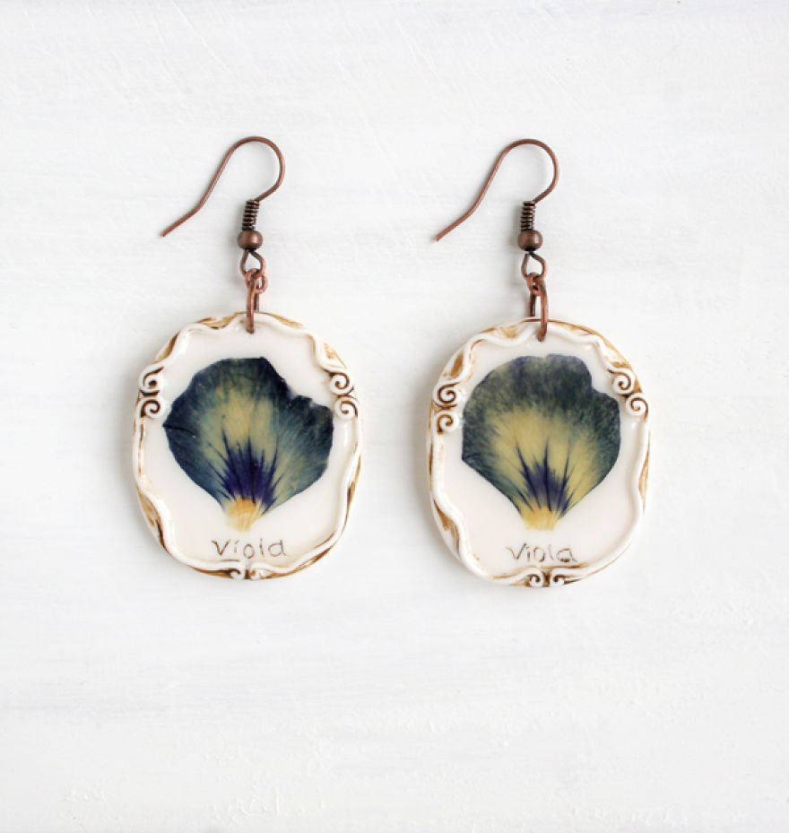 I Create Nature And Nostalgia Inspired Jewelry With Real Pressed Flowers I Create Nature And Nostalgia Inspired Jewelry With Real Pressed Flowers