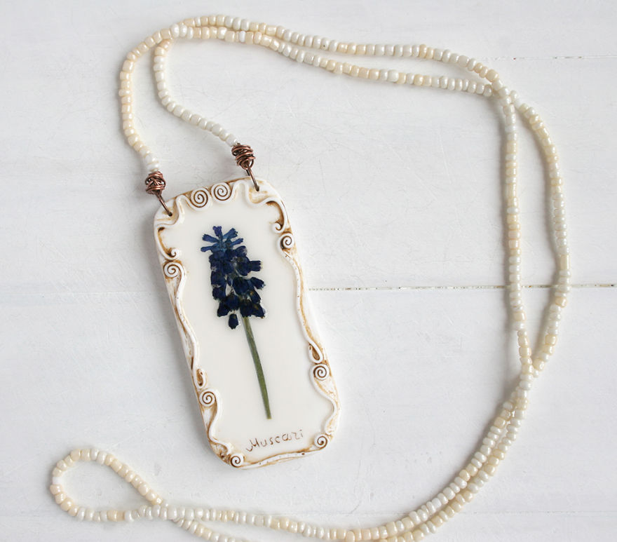 I Create Nature And Nostalgia Inspired Jewelry With Real Pressed Flowers I Create Nature And Nostalgia Inspired Jewelry With Real Pressed Flowers