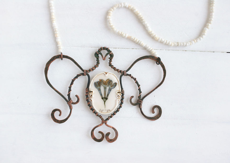 I Create Nature And Nostalgia Inspired Jewelry With Real Pressed Flowers I Create Nature And Nostalgia Inspired Jewelry With Real Pressed Flowers