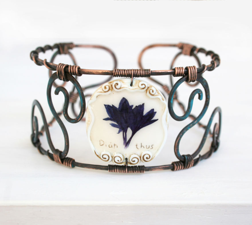 I Create Nature And Nostalgia Inspired Jewelry With Real Pressed Flowers I Create Nature And Nostalgia Inspired Jewelry With Real Pressed Flowers