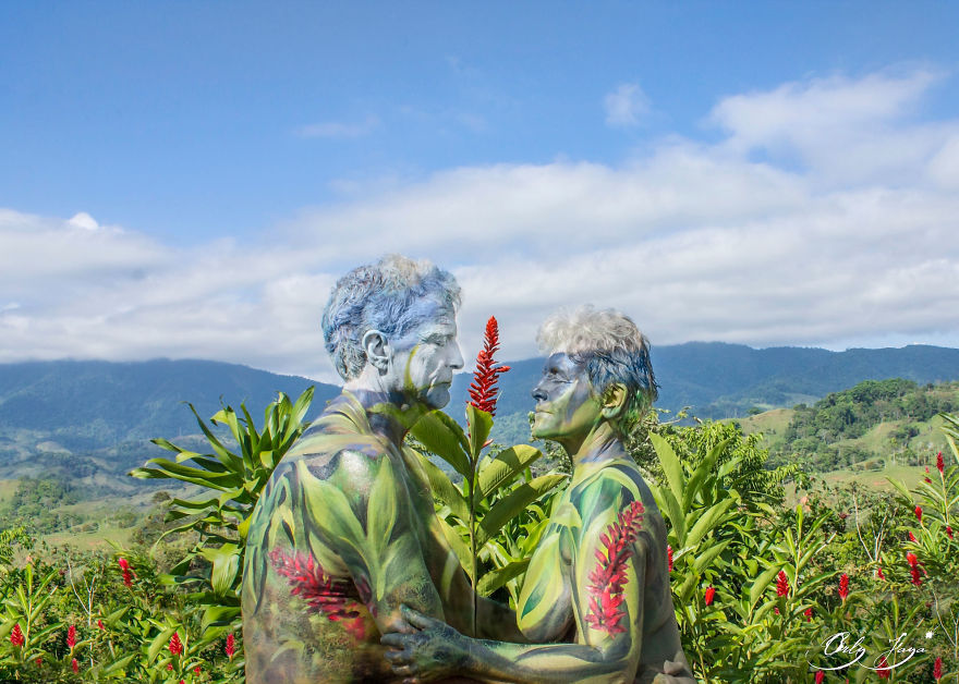 I Paint People Into The World