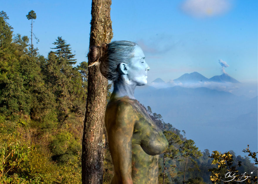 I Paint People Into The World