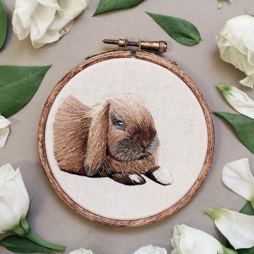 I Transform Pets Into Hand-Embroidered Portraits