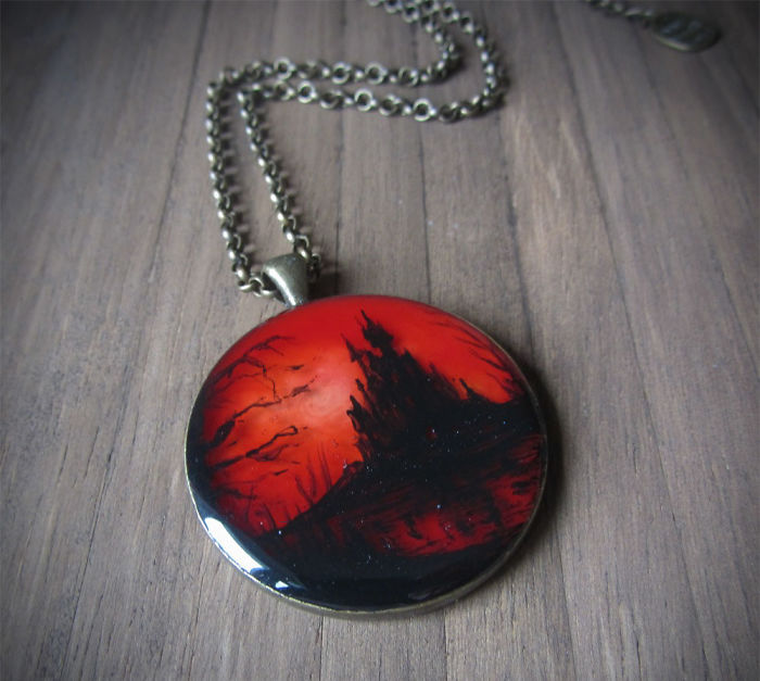 I Paint Miniature Scenes With Pins And Tiny Brushes In Resin.