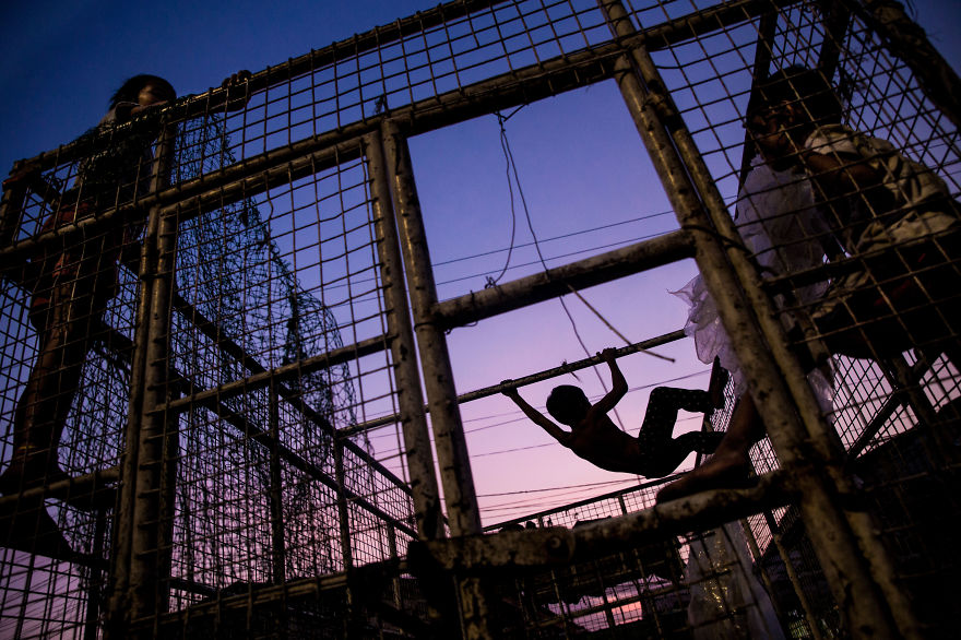 I’ve Been Photographing Slums To Show That Life In Poverty Is Not What You Think Of