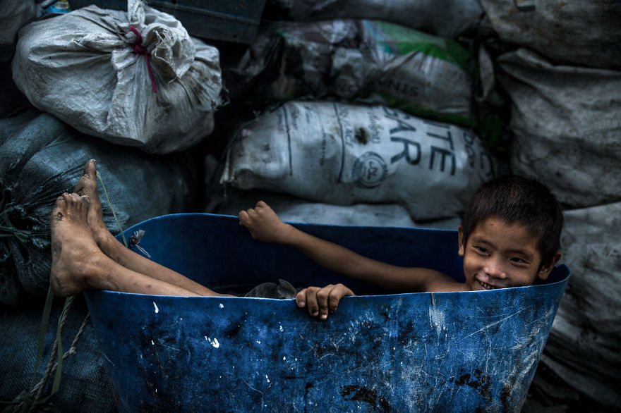 I’ve Been Photographing Slums To Show That Life In Poverty Is Not What You Think Of