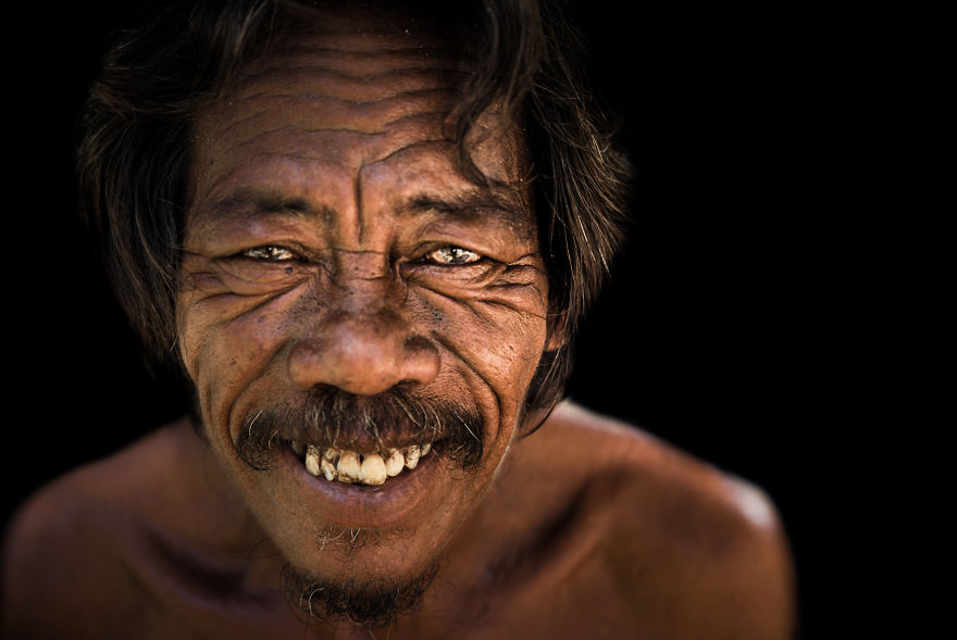 I’ve Been Photographing Slums To Show That Life In Poverty Is Not What You Think Of