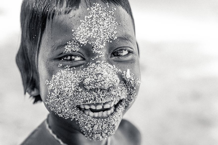 I’ve Been Photographing Slums To Show That Life In Poverty Is Not What You Think Of