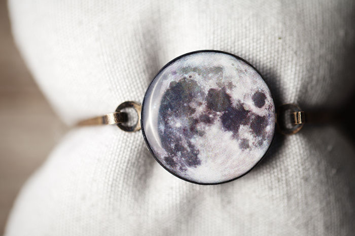 Space Jewelry That Lets You Carry A Piece Of The Cosmos With You Space Jewelry That Lets You Carry A Piece Of The Cosmos With You