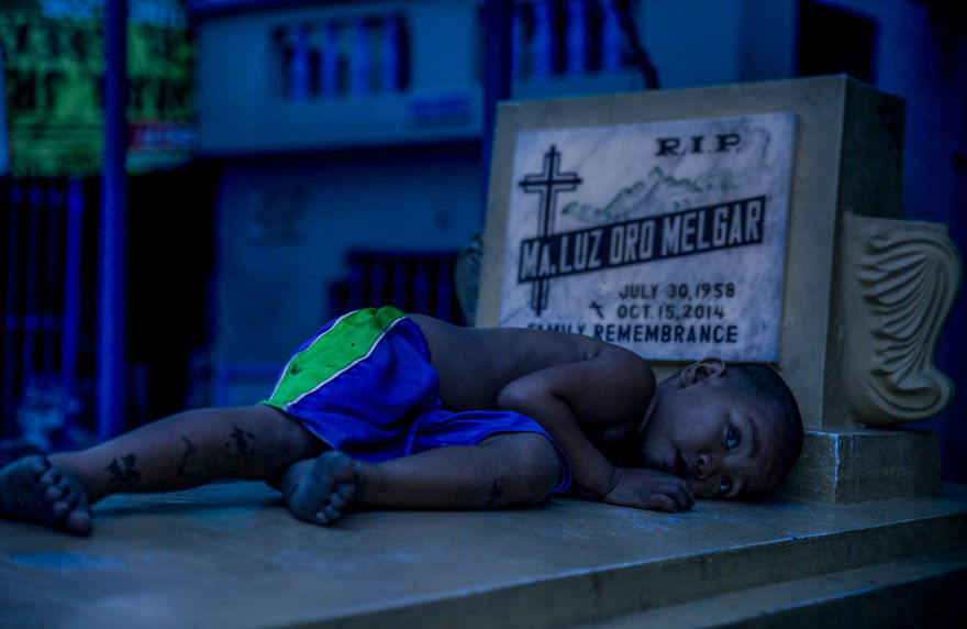 I’ve Been Photographing Slums To Show That Life In Poverty Is Not What You Think Of