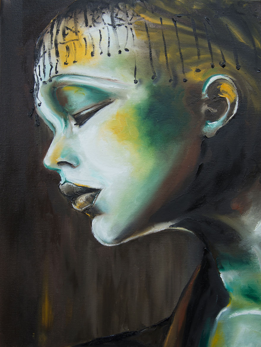 I Paint Colourful Portraits Using My Fingers