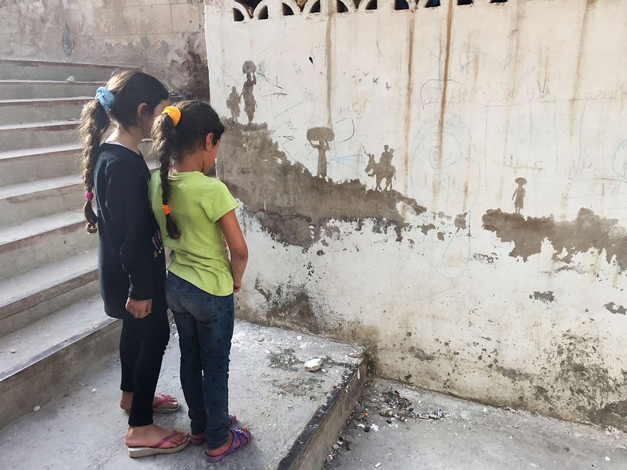 Peeling Off Old Paint To Tell Stories Of Palestinian Refugees Peeling Off Old Paint To Tell Stories Of Palestinian Refugees