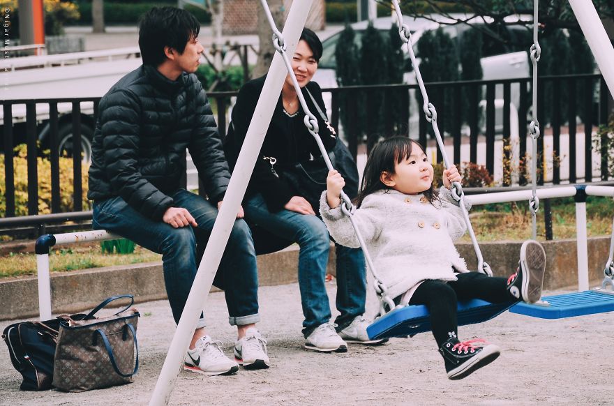 I Was Lucky To Capture The People Of Tokyo In The Boom Of Cherry Trees Blossoming I Was Lucky To Capture The People Of Tokyo In The Boom Of Cherry Trees Blossoming