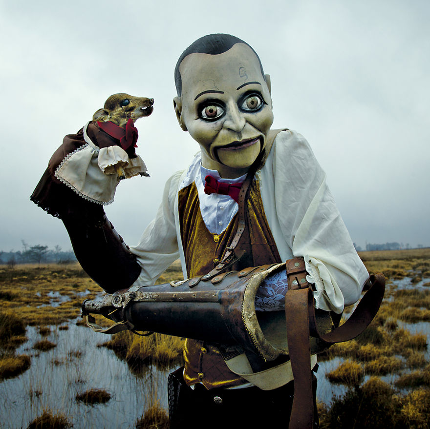 Post-Mortem Fairy Tales Featuring Dead Animals As Fantasy Characters (part 4)