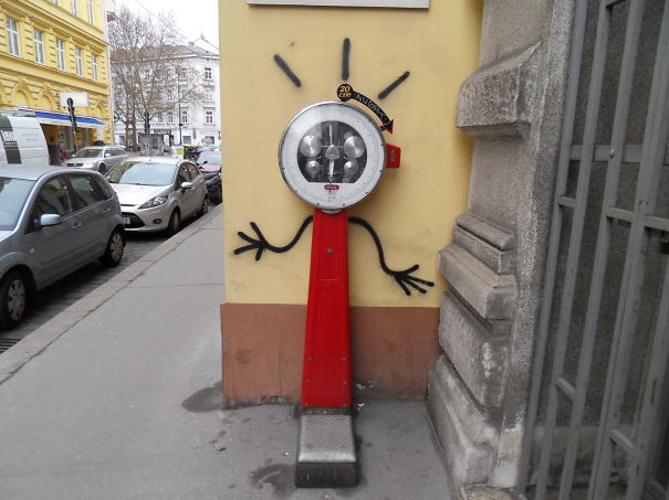 Afraid Of How Much You Will Weight? This Scale Offers You A Free Hug!