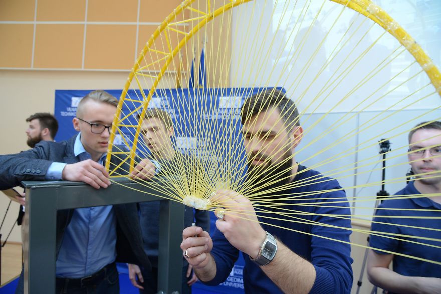 Using Only Pasta And Glue, Students Build Bridges Capable Of Carrying At Least 251kg Using Only Pasta And Glue, Students Build Bridges Capable Of Carrying At Least 251kg