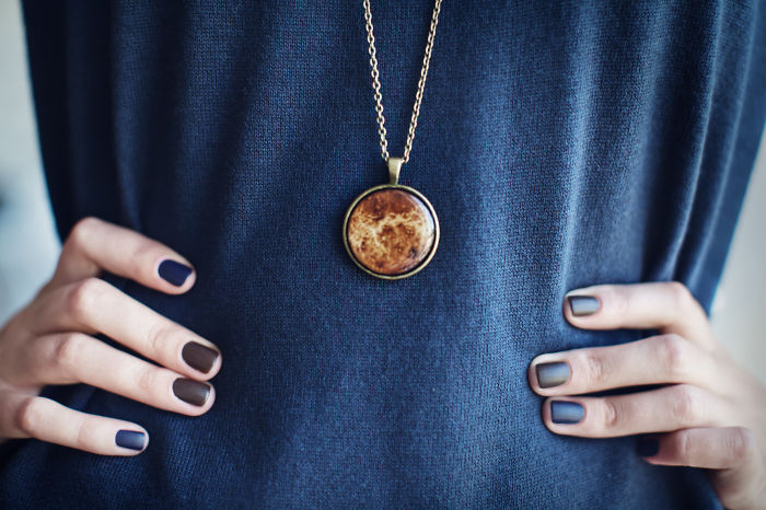 Space Jewelry That Lets You Carry A Piece Of The Cosmos With You Space Jewelry That Lets You Carry A Piece Of The Cosmos With You