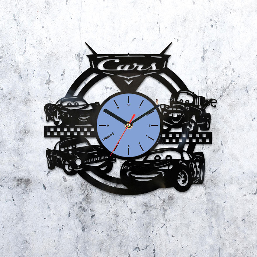 I Made Disney Inspired Clocks From Old Vinyl Records I Made Disney Inspired Clocks From Old Vinyl Records