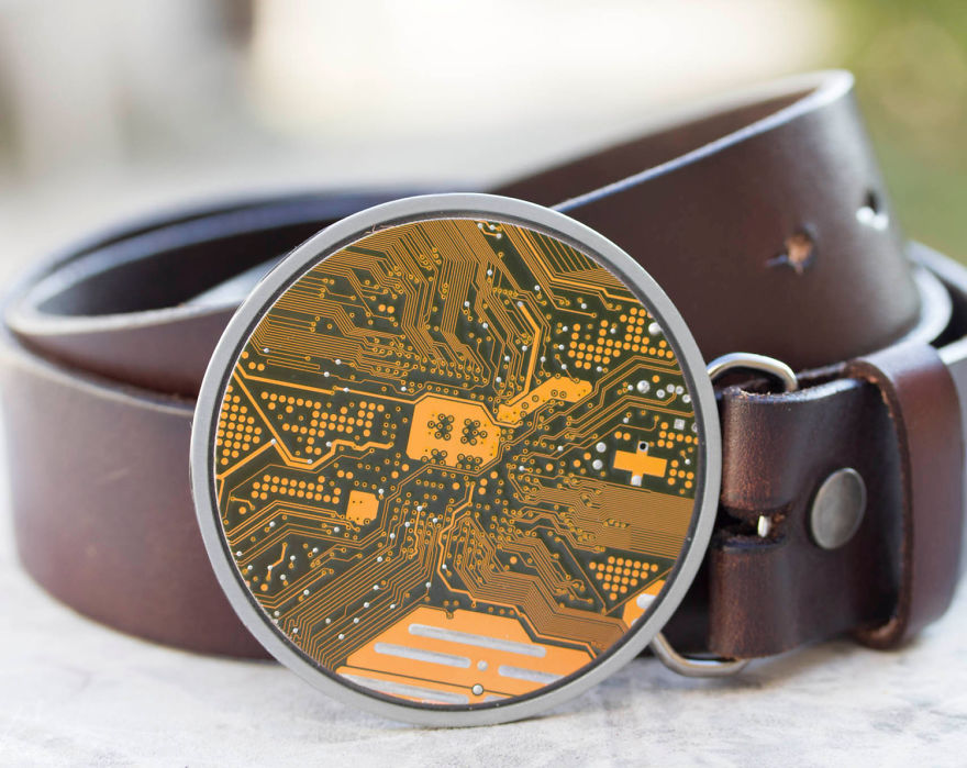 We Turn Old Computer Circuit Boards Into Modern Jewelry We Turn Old Computer Circuit Boards Into Modern Jewelry