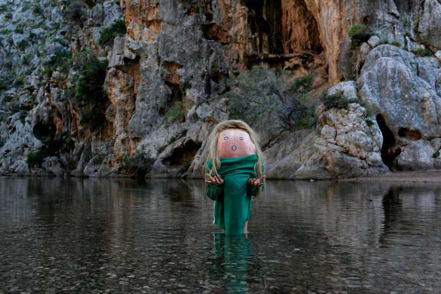 I Travel Around The World Taking Photos Of My Secret Friends I Travel Around The World Taking Photos Of My Secret Friends