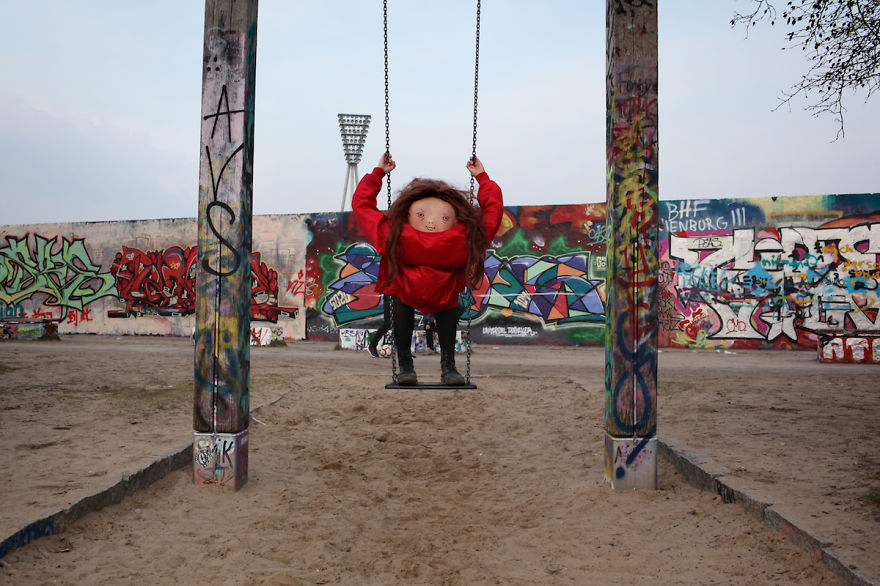 I Travel Around The World Taking Photos Of My Secret Friends I Travel Around The World Taking Photos Of My Secret Friends