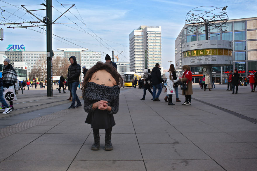 I Travel Around The World Taking Photos Of My Secret Friends