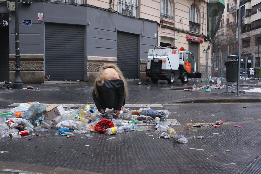 I Travel Around The World Taking Photos Of My Secret Friends I Travel Around The World Taking Photos Of My Secret Friends