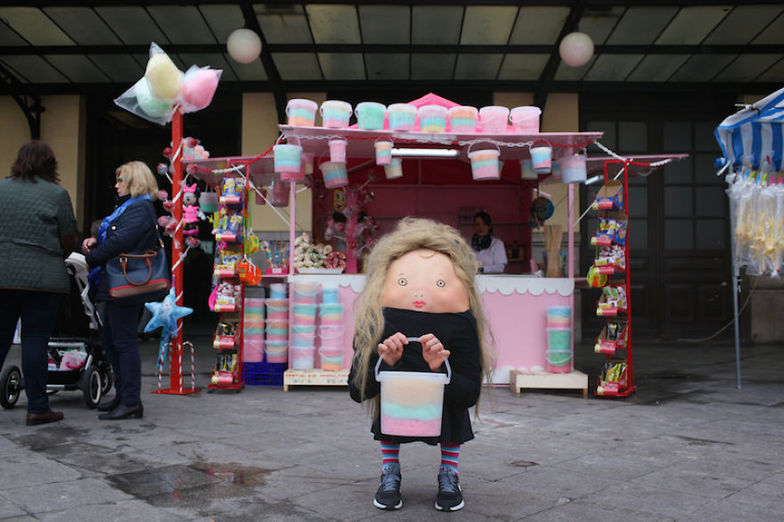 I Travel Around The World Taking Photos Of My Secret Friends I Travel Around The World Taking Photos Of My Secret Friends