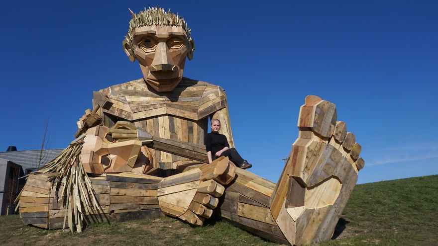 14-Year-Old Girl Saved My Sculpture After It Was Destroyed In A Storm