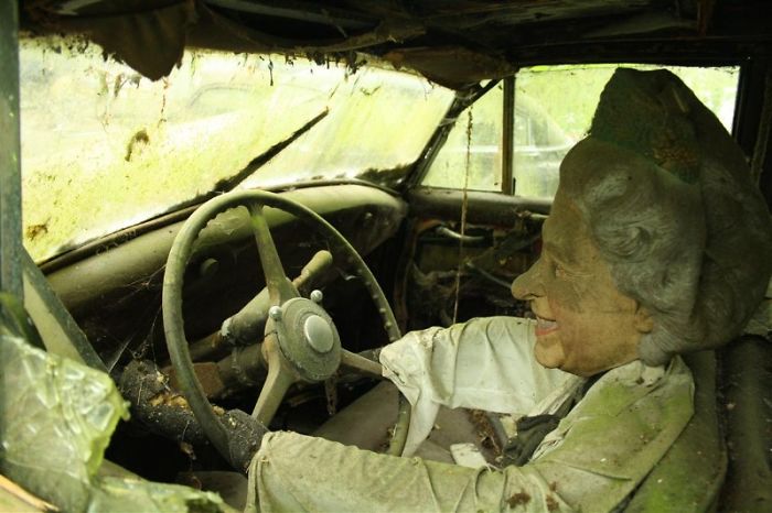 I Found An Amazing Vintage Cars Museum With Exhibits Overtaken By Nature I Found An Amazing Vintage Cars Museum With Exhibits Overtaken By Nature