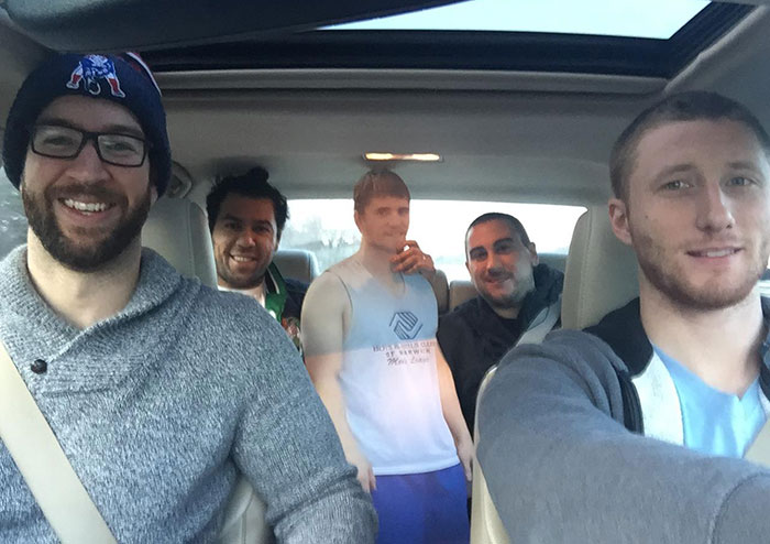 cardboard-cutout-friend-kevin-birthday-trip-funny-prank-22 cardboard-cutout-friend-kevin-birthday-trip-funny-prank-22